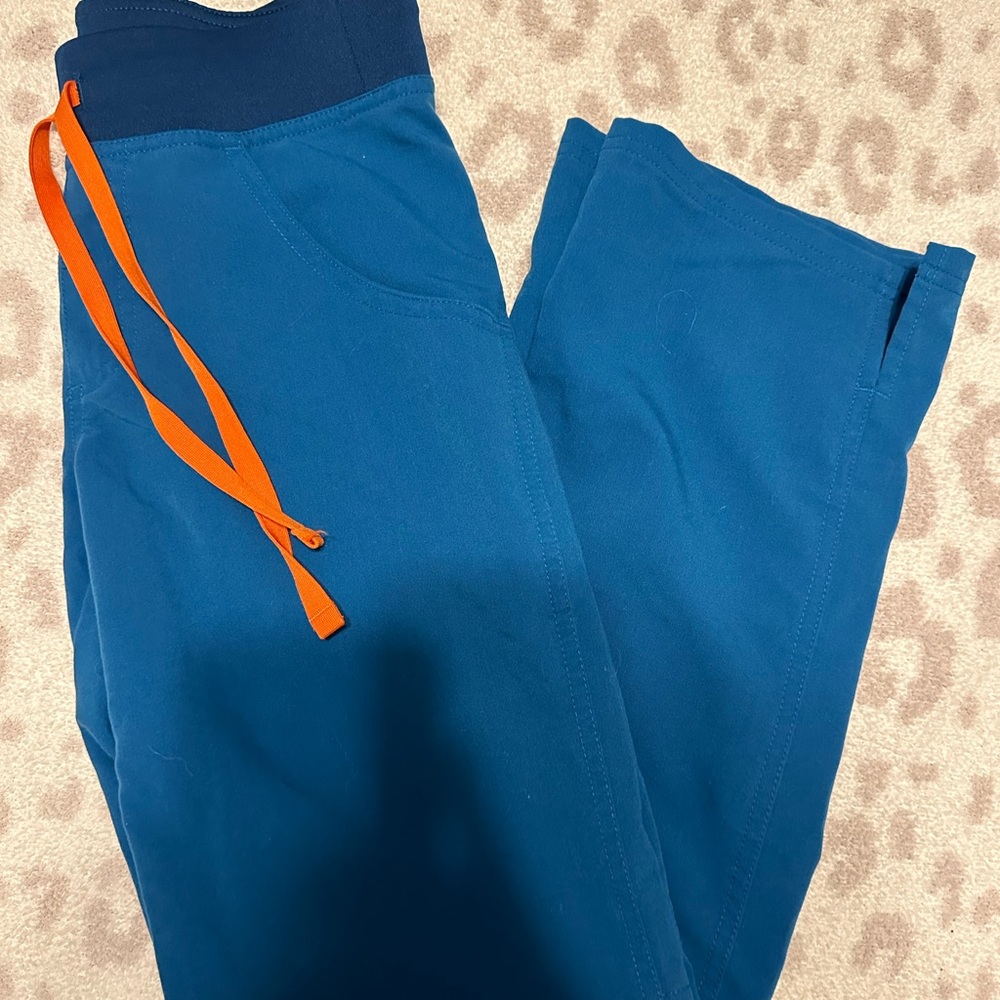 Figs Kade cargo scrub pants